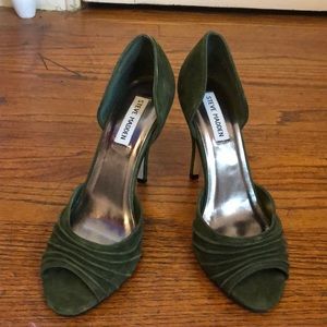 Steve Madden hunter green suede heels